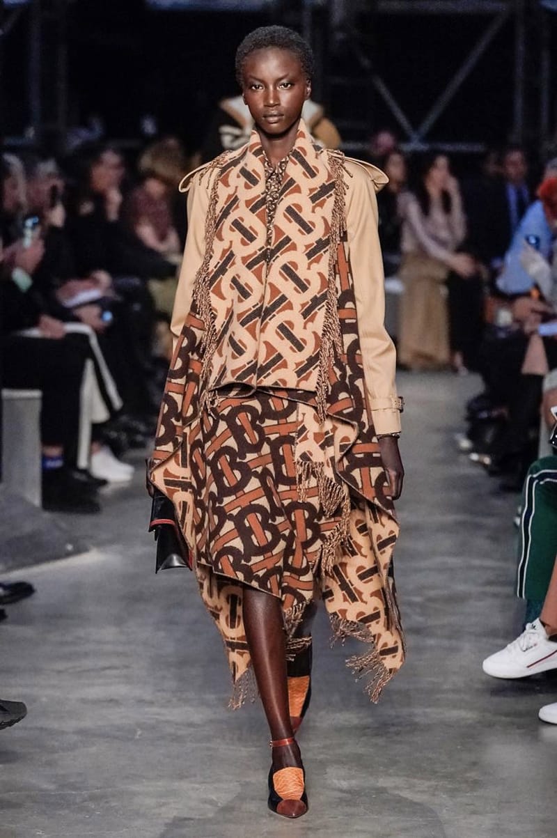Burberry Fall/Winter 2019 London Fashion Week Show | Hypebae