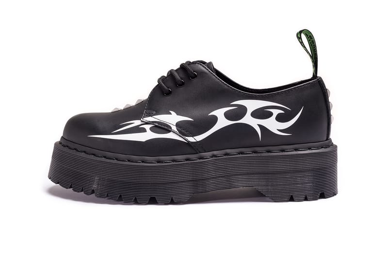 【美品】Dr.Martens x PLEASURES コラボ タイダイ UK8 PLEASURES x Dr. Martens Capsule Collection Shoes | Hypebae