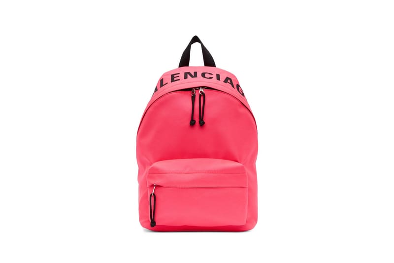 BALENCIAGA バックパック ピンク リュック Balenciaga's Logo Backpack Pink & Green | Hypebae