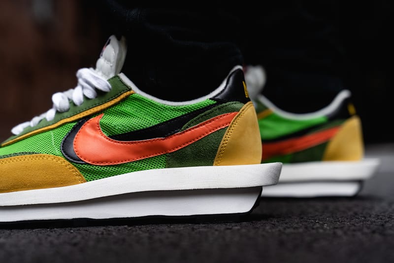 sacai × NIKE LDワッフル green / orange sacai x Nike LDWaffle Daybreak On Foot Look | Hypebae