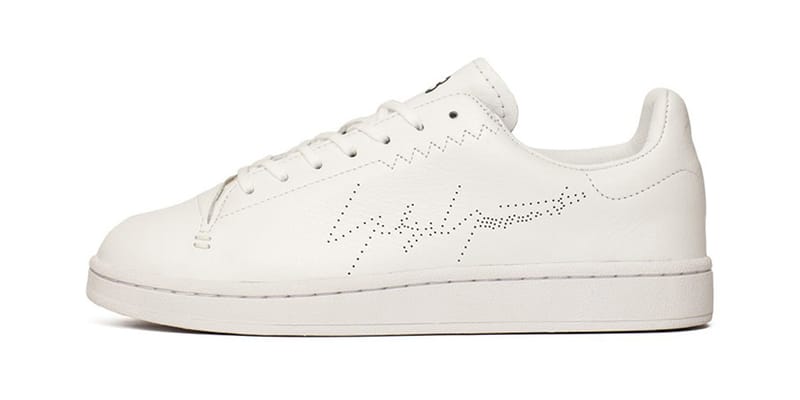Y-3 レザースニーカー ホワイト Yohji Yamamoto  adidas Y-3 Yohji Court Shoes Drop in All-White | Hypebae
