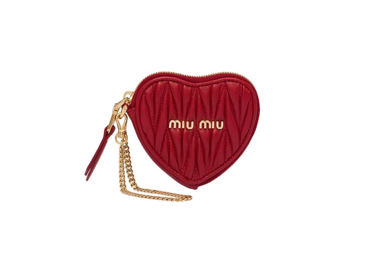 小物 miu miu heart charm leather coin case MIU MIU Heart-Shaped Matelasse Leather Coin Purse Pink