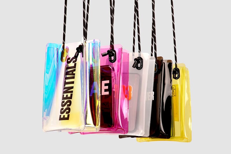 CASETIFY × WDS SEA PHONE SLING バッグ Casetify Releases PVC Phone Sling for Summer | Hypebae