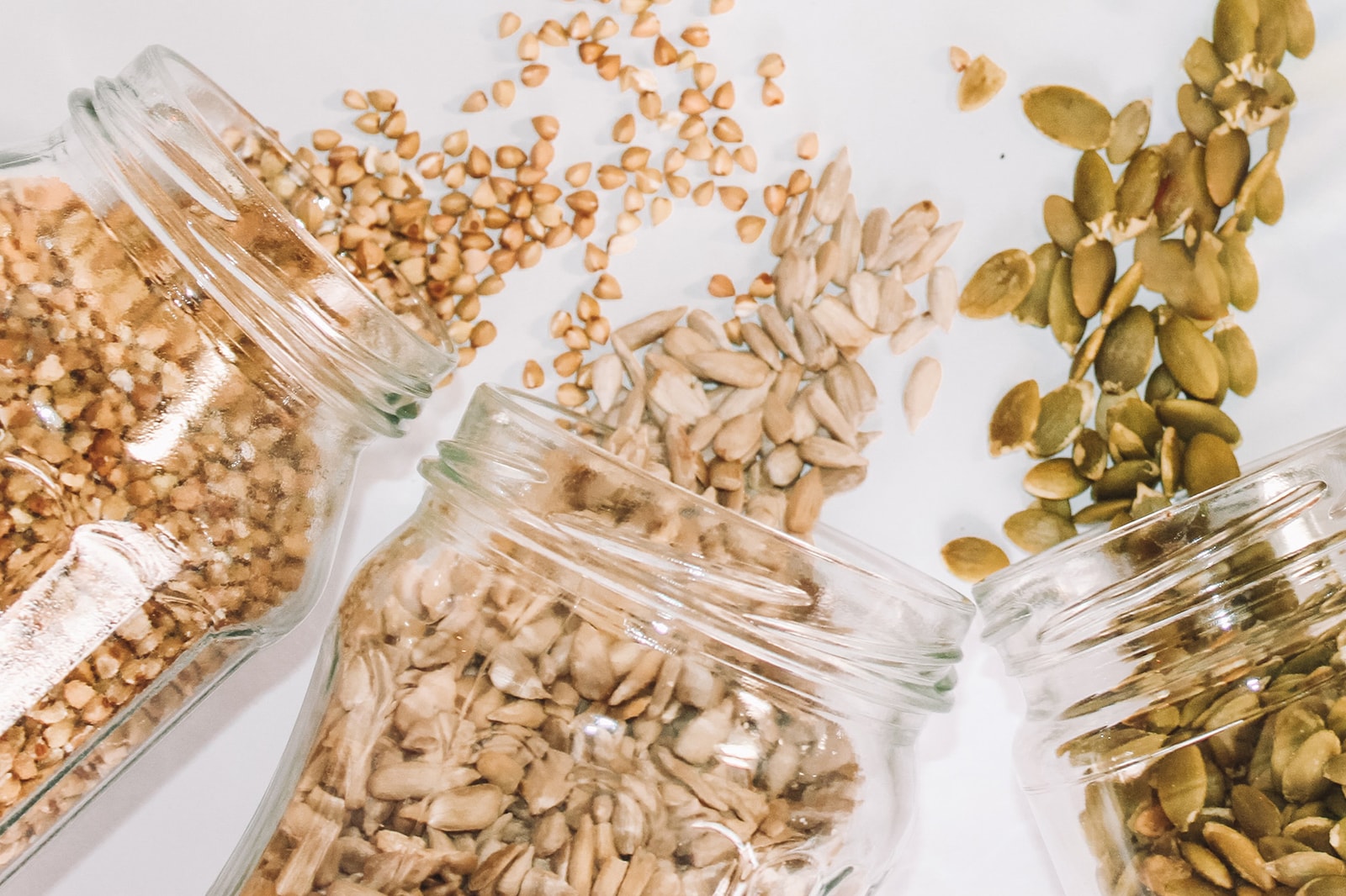 10 Tasty and Healthy Snacks to Eat at Work HYPEBAE