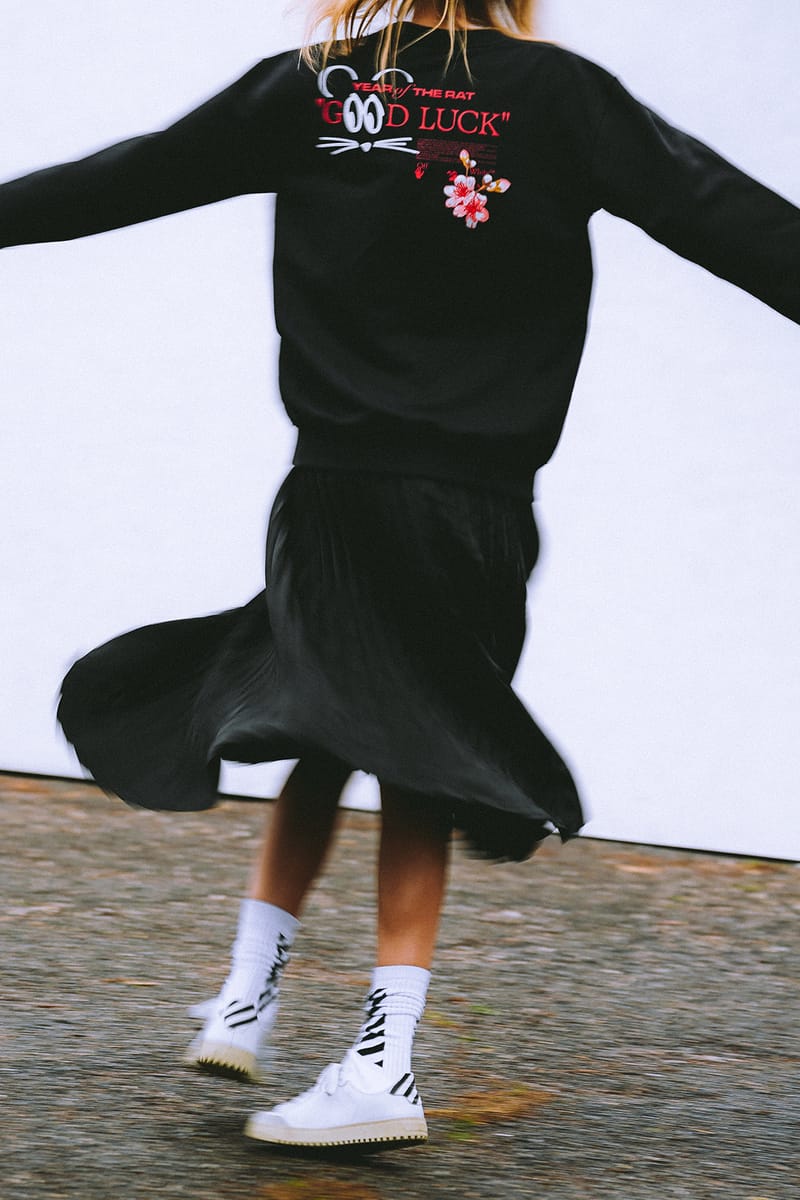 OFF-WHITE GOOD LUCK New year ハンドバッグ Off-White to Release 