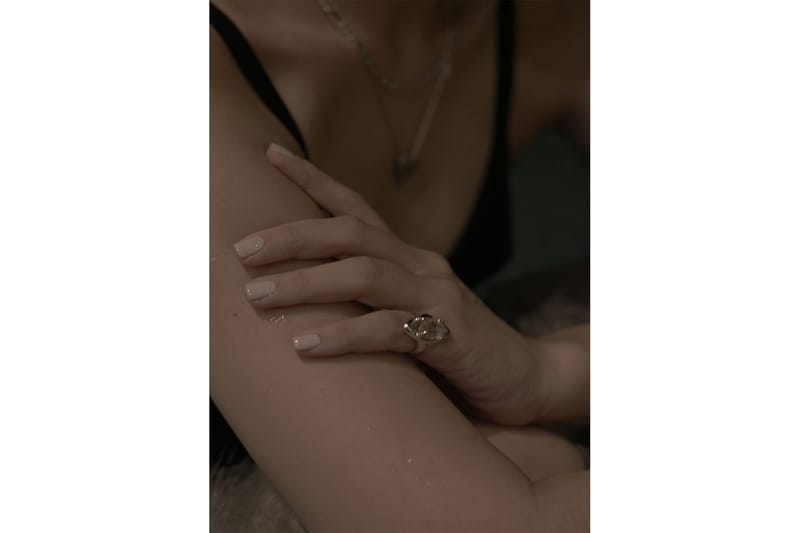 Best Minimalist Korean Jewelry Brands for Women | Hypebae
