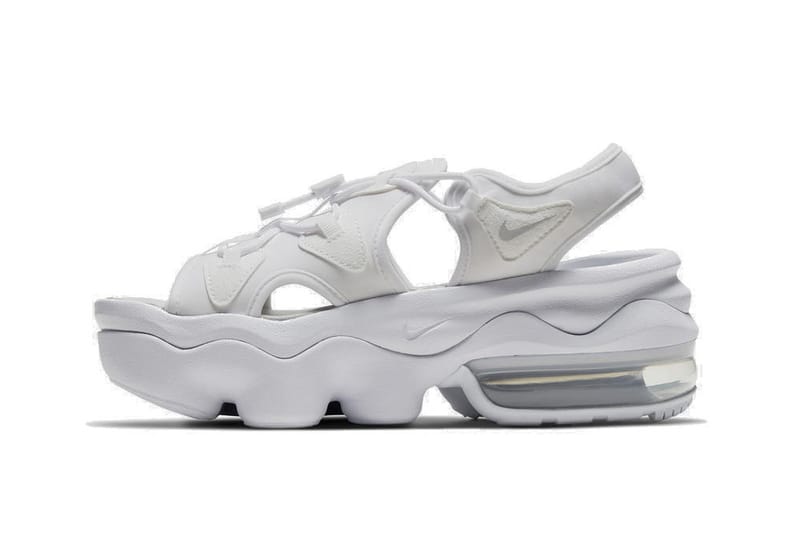 NIKE　AIR MAX KOKO　23cm　ホワイト Nike Air Max Koko Platform Sandal Silhouette | Hypebae