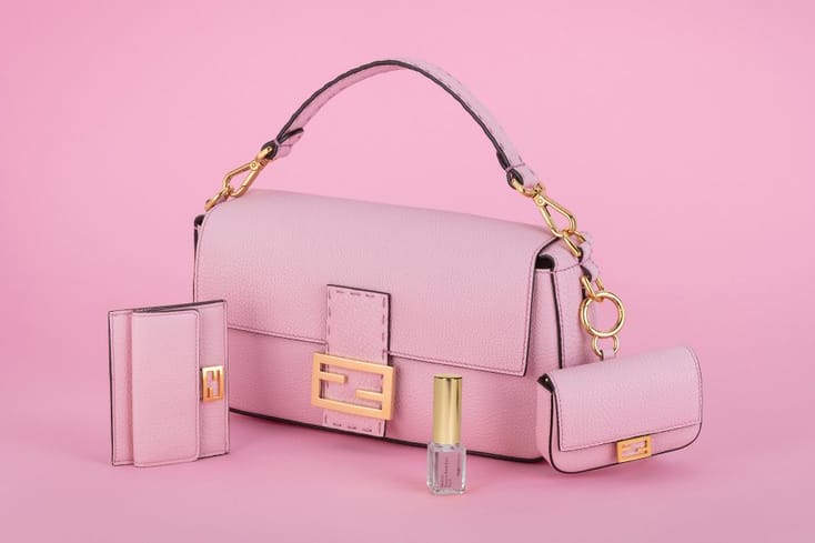 fendi-pink-baguette-bag-
