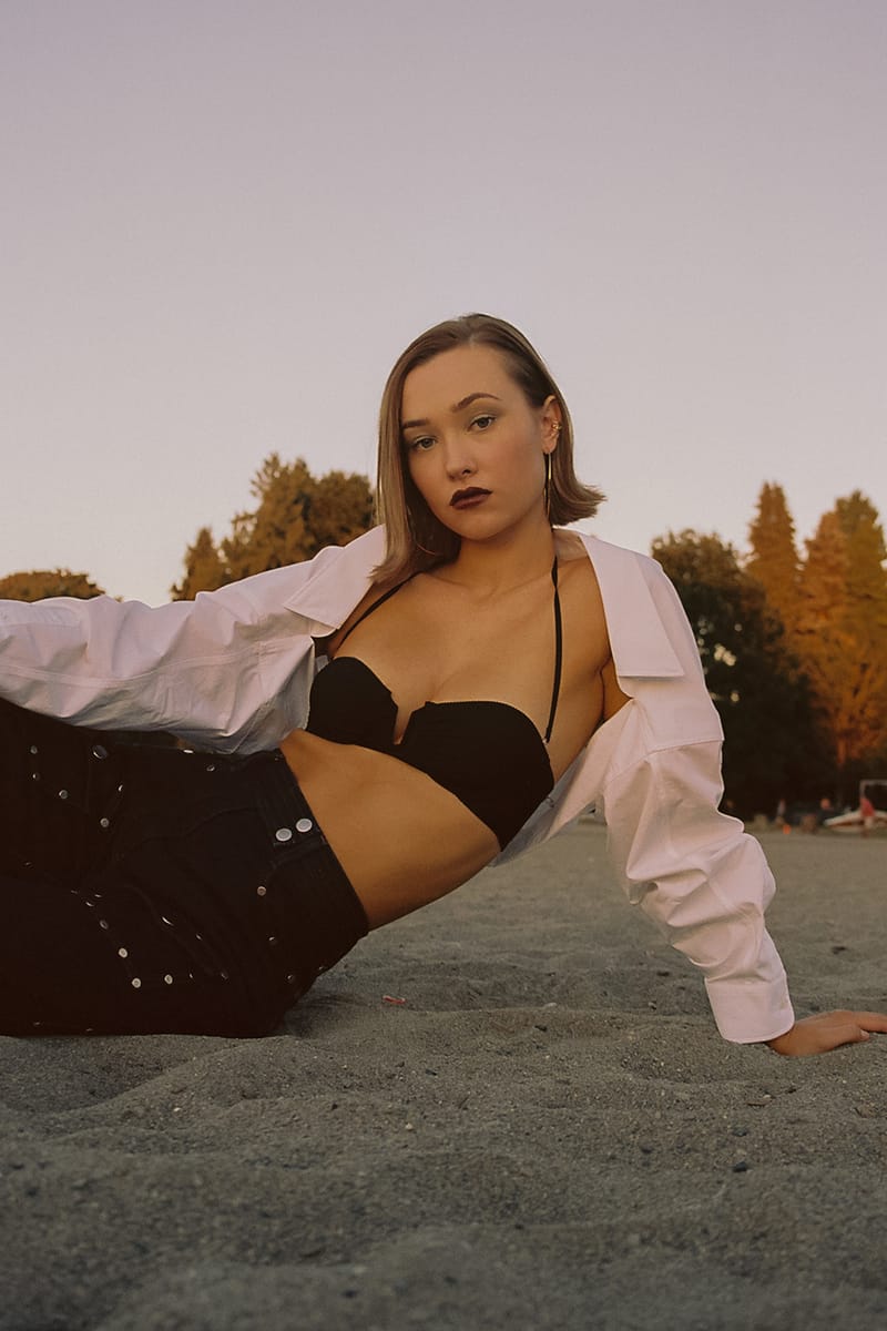 90s and '00s-Inspired Fashion Editorial 