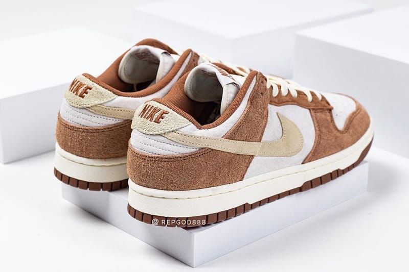 brown and beige dunks