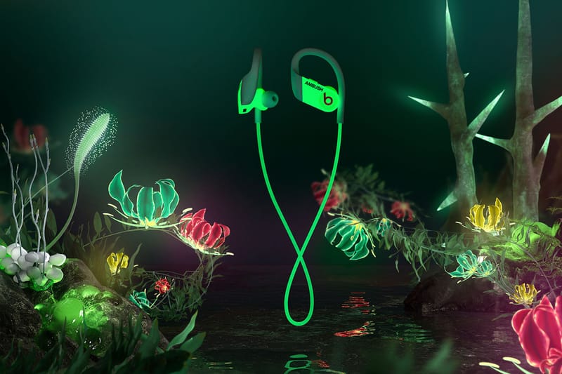 Beats AMBUSH レア　限定　別注　ワイヤレスイヤホン ミントグリーン AMBUSH Yoon x Beats Glow-in-the-Dark Headphones | Hypebae