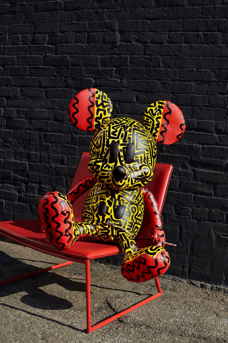 MICKEY MOUSE × Keith Haring ×coach 革製 ② Coach Disney Mickey Mouse X Keith Haring Serena Women's Shoulder