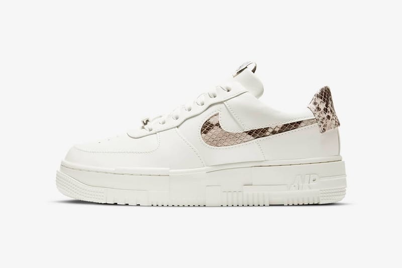 Nike Air Force 1 Pixel 