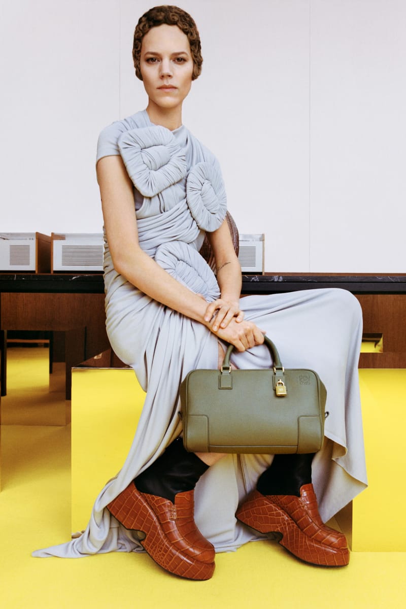 Loewe Fall/Winter 2021 Collection Newspaper | Hypebae Loewe Fall/Winter 2021 Collection Newspaper | Hypebae