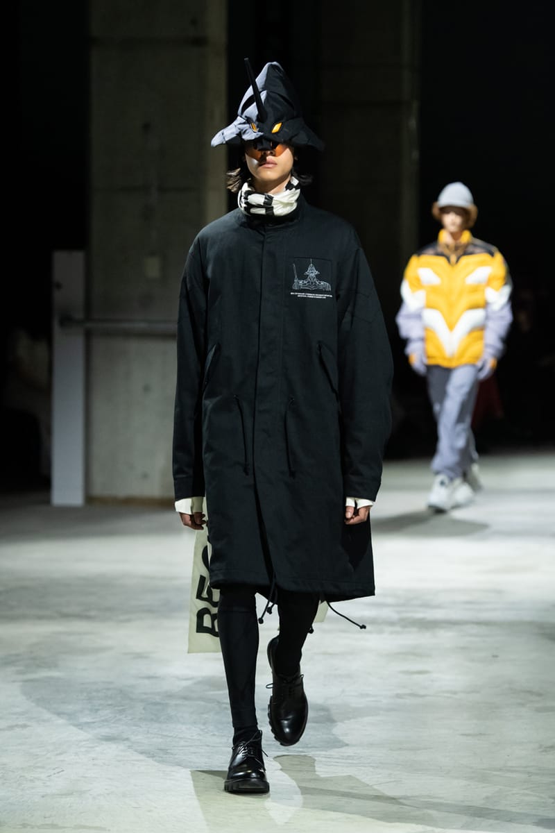 21AW アンダーカバー EVANGELION NYLON PANTS Undercover x Evangelion manga-embroidery Track Pants | Black