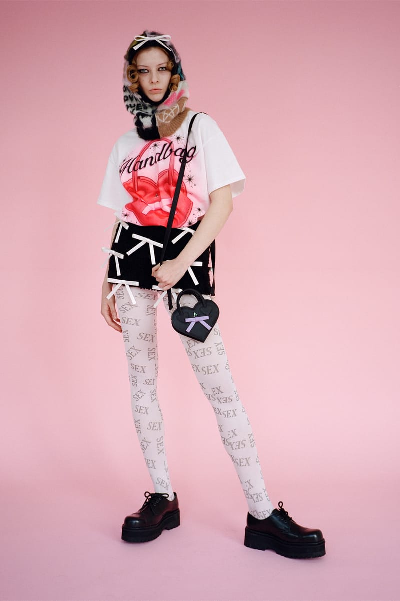 Ashley Williams カジュアルパンツ うさぎ　S Ashley Williams FW21 Is Chaotic and Cute | Hypebae