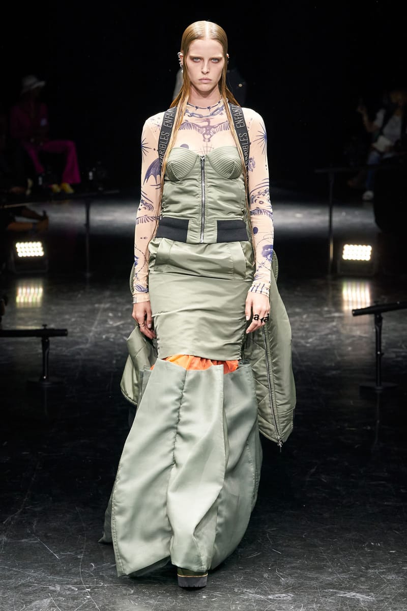 邦楽 RUNWAY Jean Paul Gaultier FW21 Couture Show With sacai | Hypebae