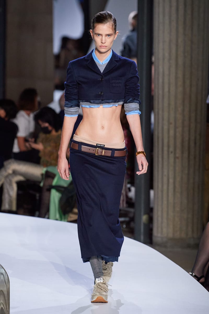 miu miu ブラック タンクトップ 38 19631849_43809018_600.jpg