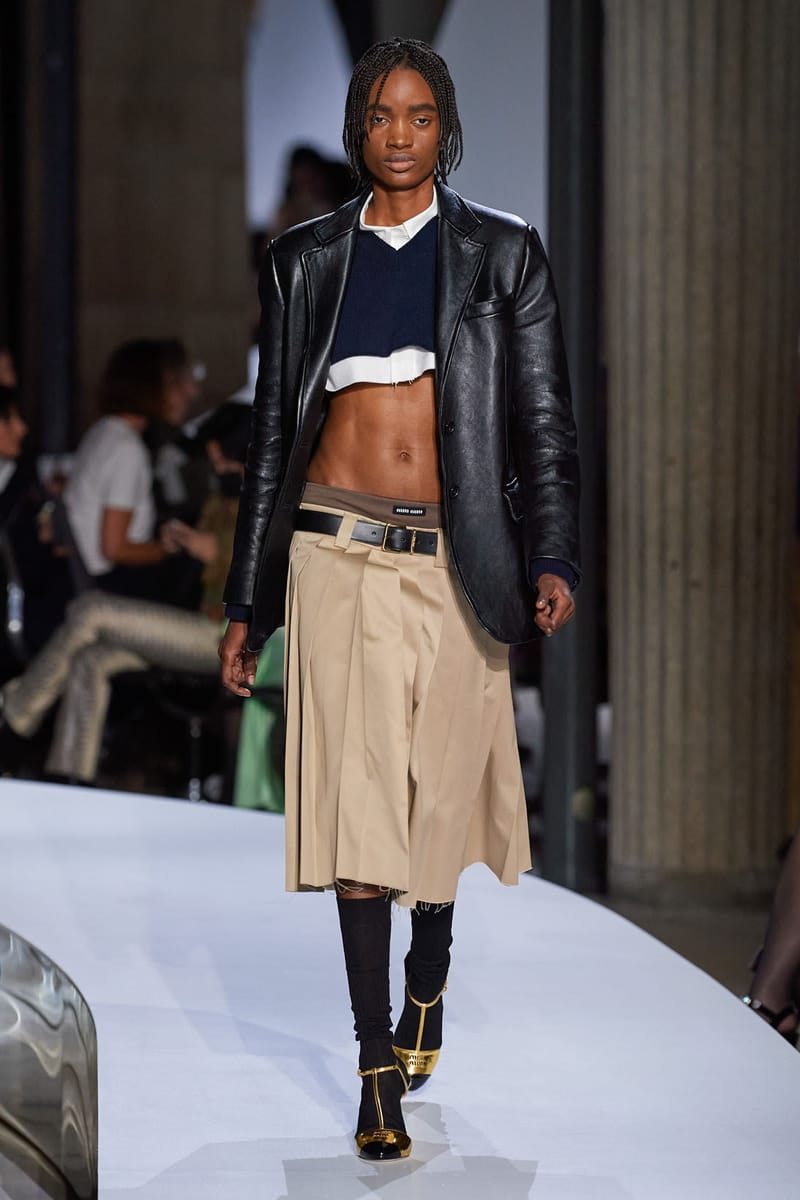 miu miu ブラック タンクトップ 38 19631849_43809018_600.jpg
