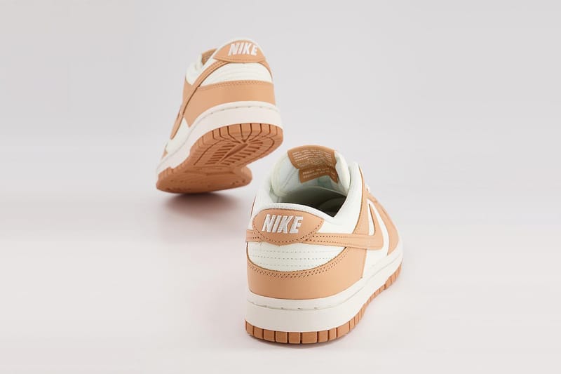 Nike Dunk Low Sneakers 