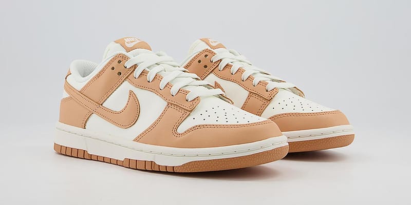 Nike Dunk Low Sneakers 