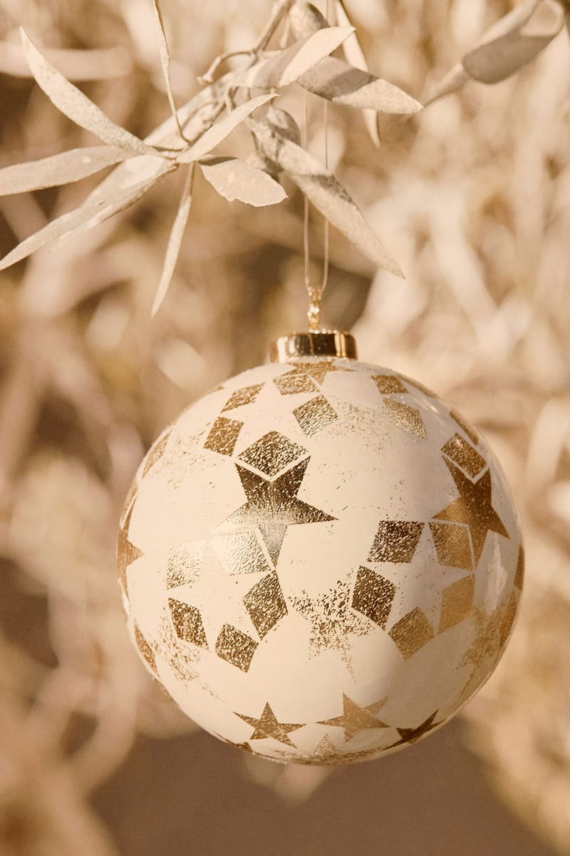 Dior Maison Tableware and Christmas Ornaments | Hypebae