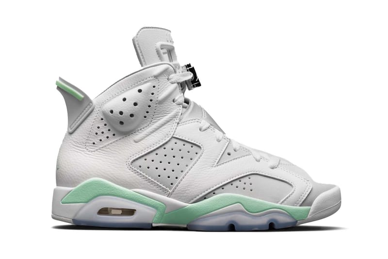 Jordan retro store 12 mint green