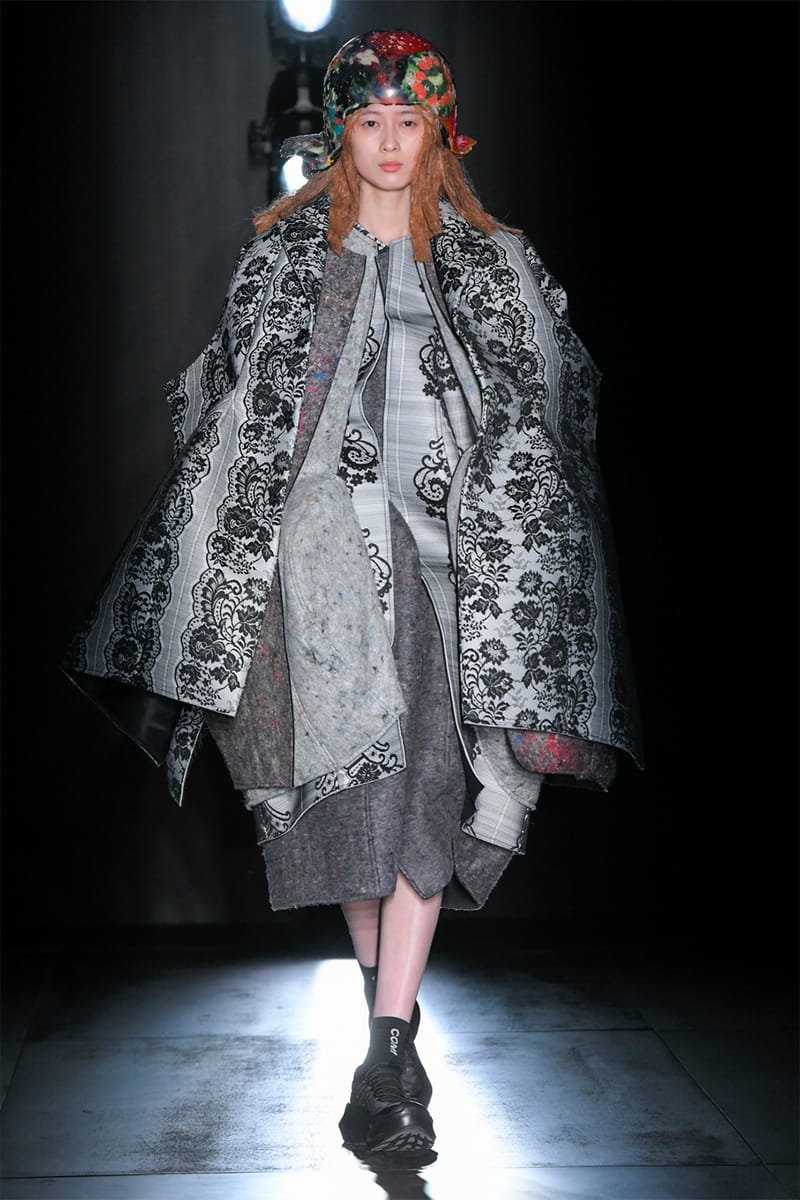 COMME des GARÇONS FW22 Tokyo Runway Show | Hypebae