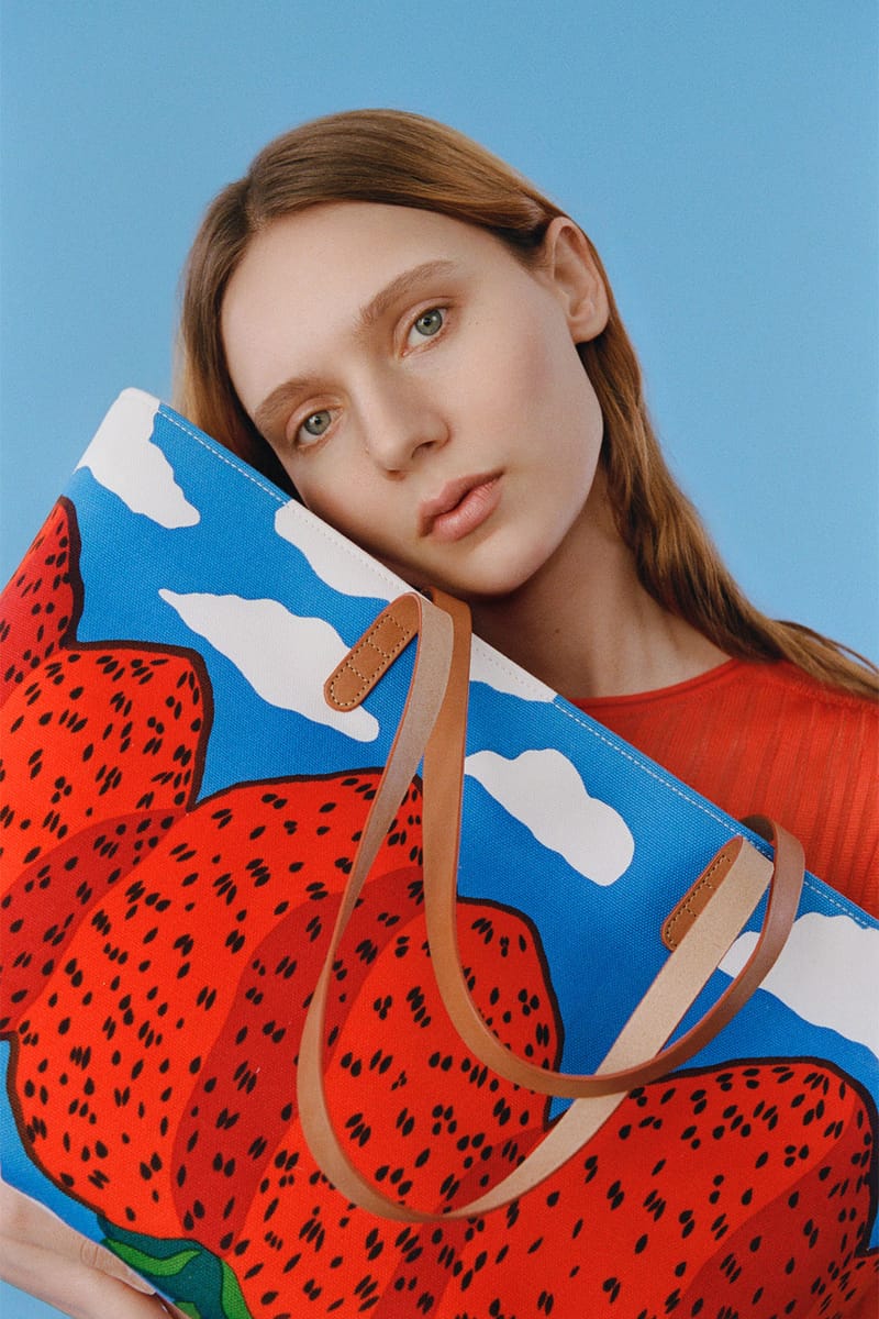 美品 22SS mansur gavriel マンサーガブリエル × marimekko マリメッコ ショルダーバッグ クロスボディ キャンバス カバン レッド レディース 古着 中古 USED Marimekko x Mansur Gavriel Handbag Collaboration | Hypebae