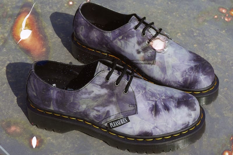 【美品】Dr.Martens x PLEASURES コラボ タイダイ UK8 PLEASURES x Dr. Martens' 1461 Bex Release Info | Hypebae