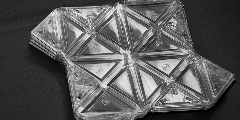 BAO BAO ISSEY MIYAKE DAZZLE オーダーメイド品 Bao Bao Issey Miyake Drops Dazzle Handbag Series | Hypebae