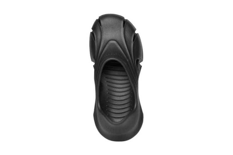 最終価格⚠️23SS BALENCIAGA Mold Closed クロッグ Balenciaga Drops Futuristic Mold Closed Clogs | Hypebae