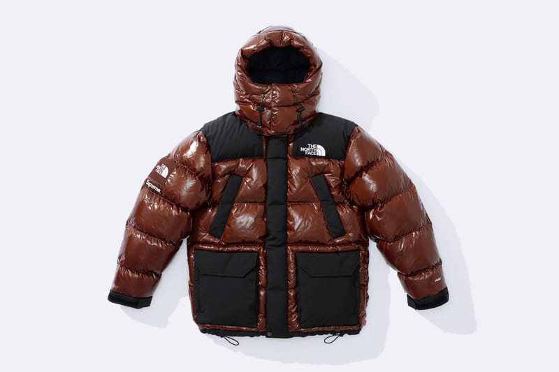 ブ*ガ様 The North Face x Supreme をモデルにしたダウン The North Face x Supreme Fall 2022 Collaboration | Hypebae