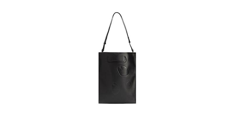 MAISON MARGIELA TABI ショッピングバッグ Maison Margiela Tabi Toe Shopping Bag Release | Hypebae