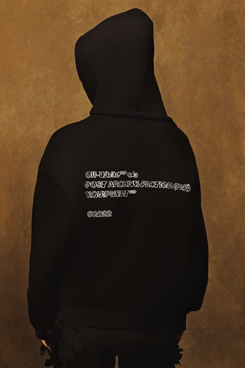 OFF-WHITE×POST ARCHIVE FACTION 22AWパーカー Off-White™ x POST ARCHIVE FACTION Collaboration | Hypebae