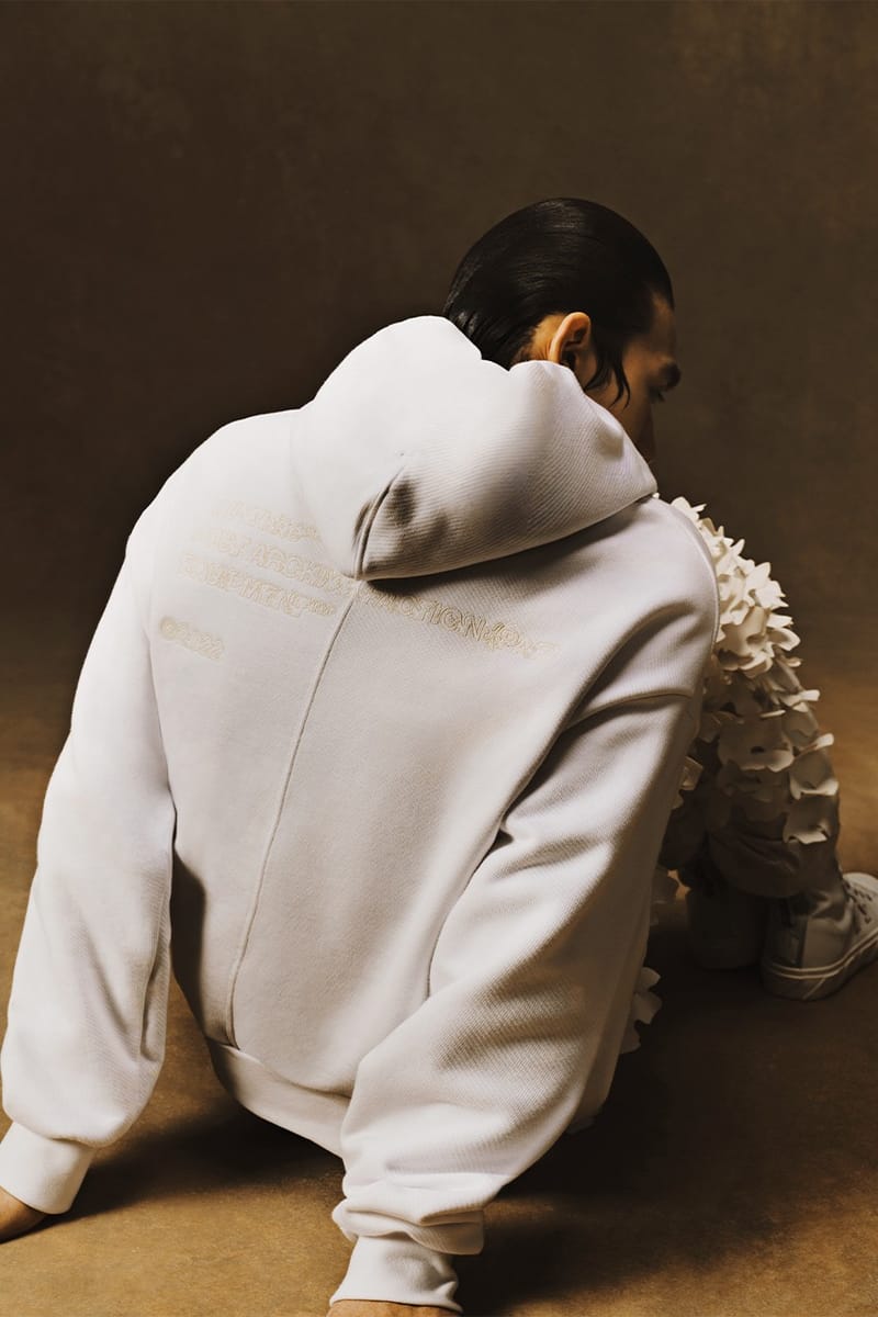 OFF-WHITE×POST ARCHIVE FACTION 22AWパーカー Off-White™ x POST ARCHIVE FACTION Collaboration | Hypebae