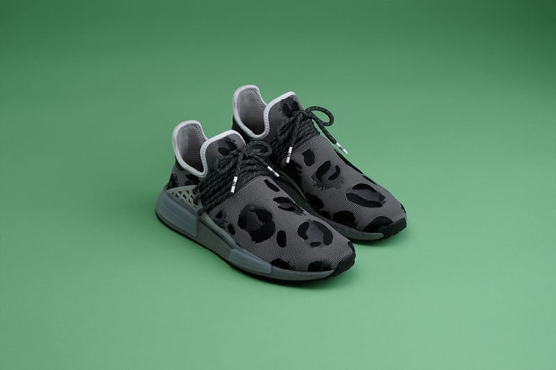 【希少新品】adidas☓Fウィリアムス　コラボ　HU NMD ANIMAL PRINT Pharrell x adidas Hu NMD Animal Print 