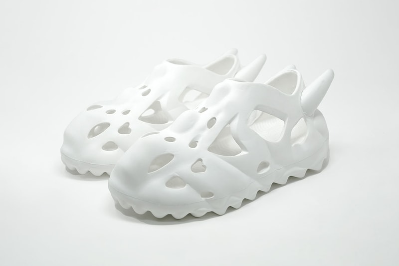 Fishbones Clogs ESENES WORLDWIDE Drops Boneheads Clogs | Hypebae