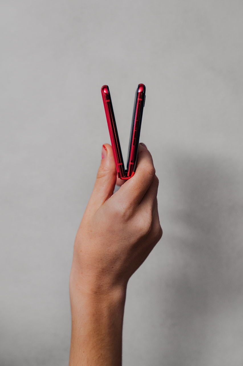 Motorola Launches razr+ in Barbiecore Viva Magenta | Hypebae