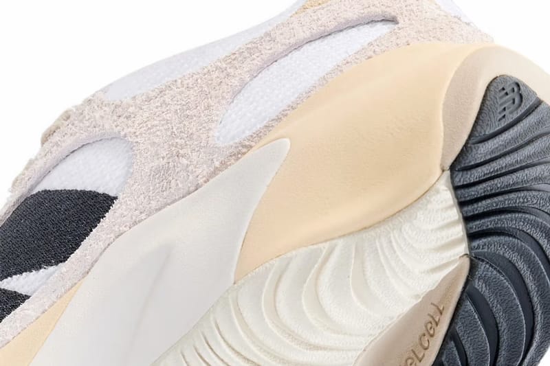 New Balance Warped Runner Lands in 