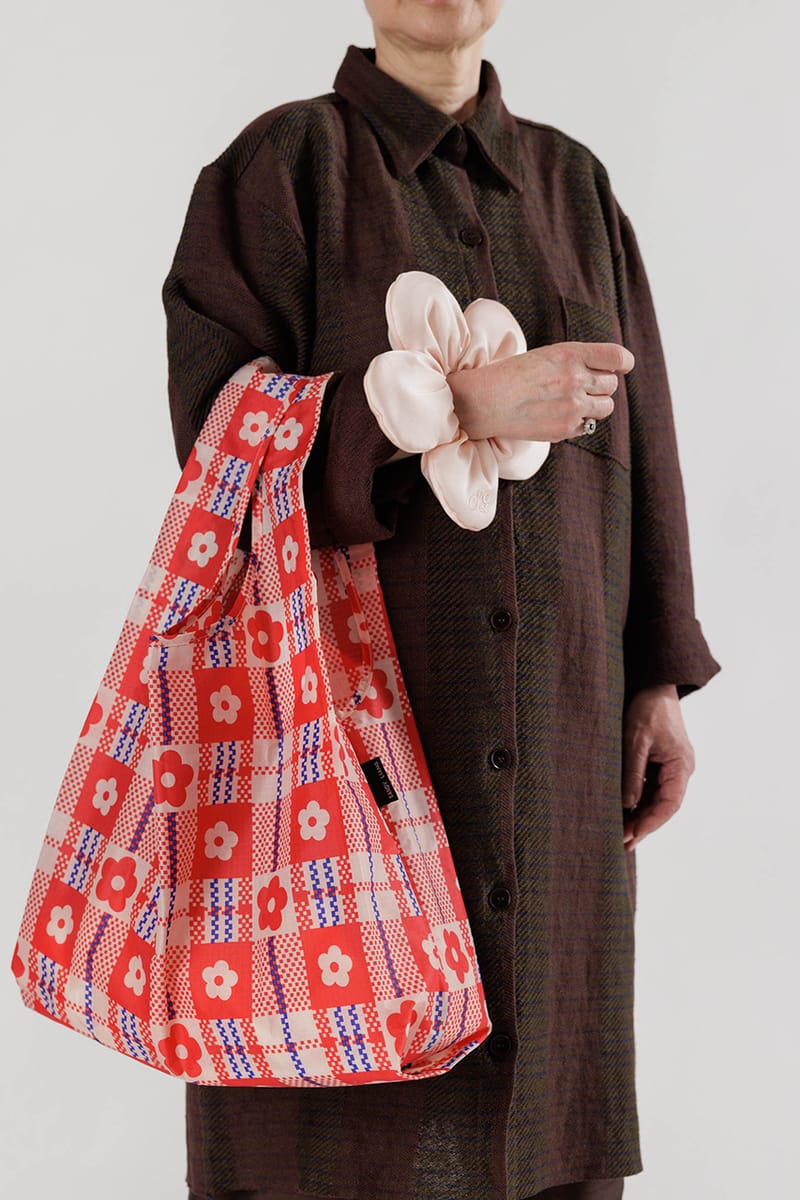 最終お値下げ　未使用　BAGGU x SANDY LIANG スタンダード Where to Buy Baggu x Sandy Liang's Collaboration | Hypebae