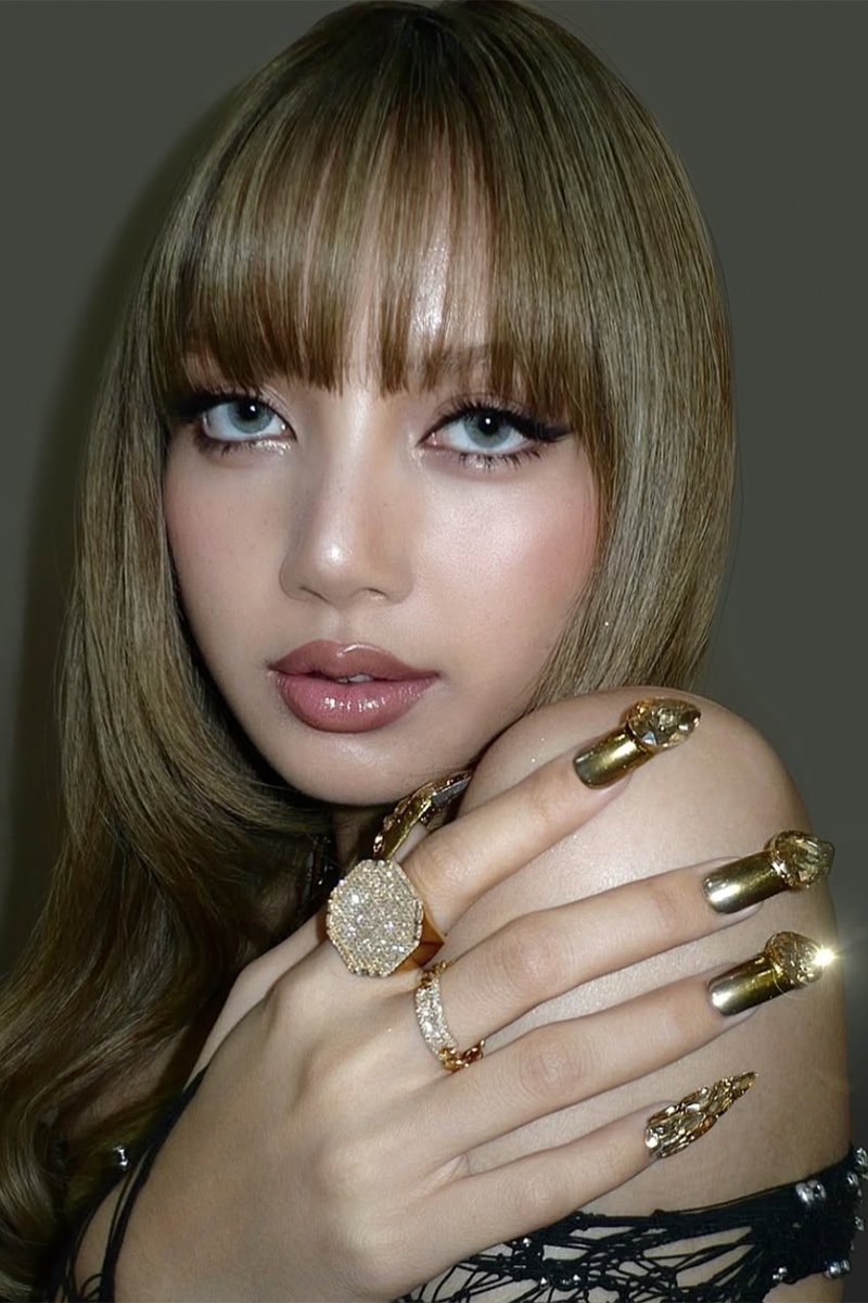 Lisa Rocks Gold Nails for BLACKPINK’s World Tour | Hypebae
