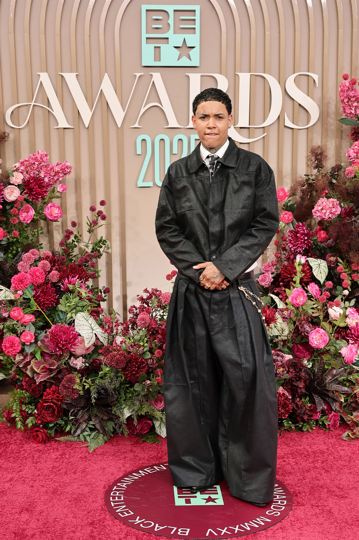 Singer Kwn Interview on Tour, Collaborations & Queer Representation ...