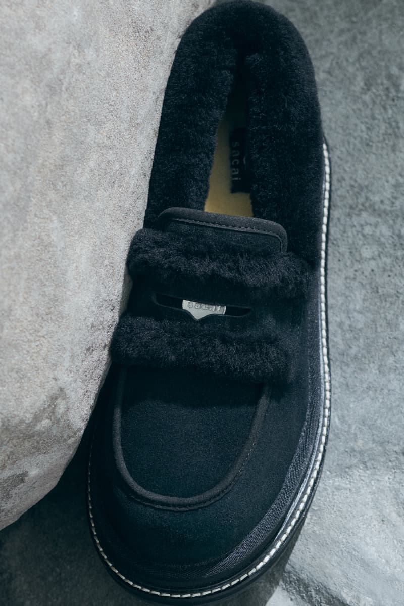 25cm sacai × UGG Loafer Black ローファー　新品 UGG and sacai Drop Fuzzy Loafers and Boots | Hypebae