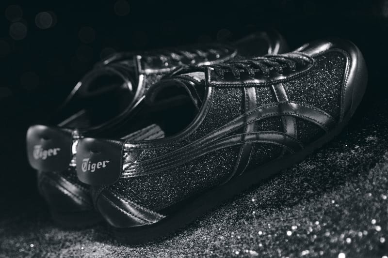 Onitsuka Tiger*MEXICO 66のグリッターモデル Onitsuka Tiger's Mexico 66 TGRS Are Holiday Ready | Hypebae