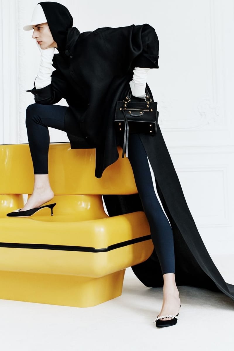バレンシアガが 2026年秋コレクションのルックブックを公開 | Hypebae