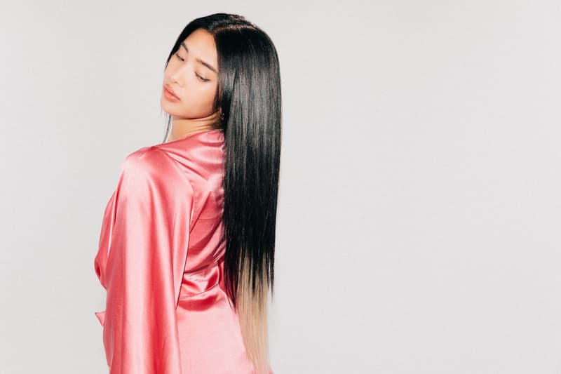 KATSEYE passe au blond pour Coachella avec Matrix Hair | Hypebae