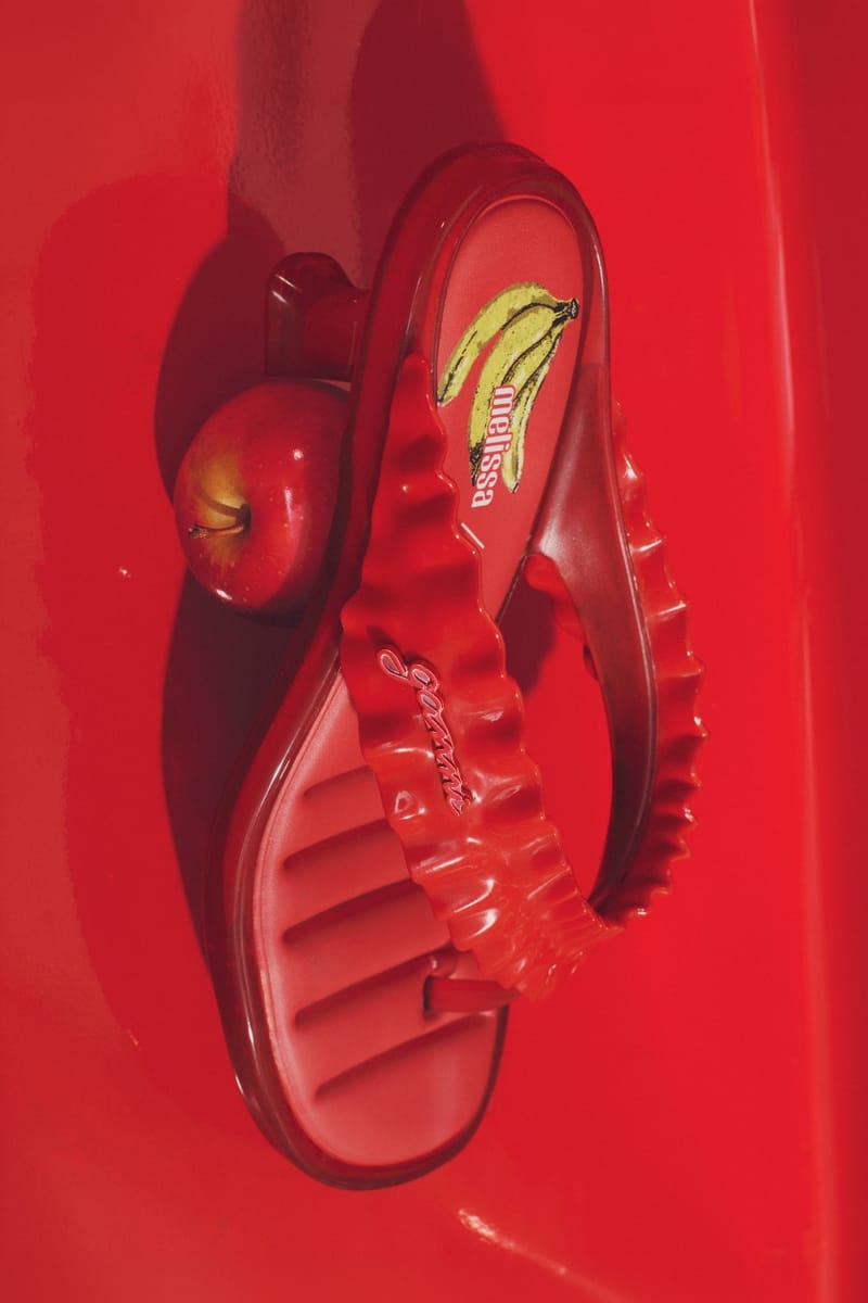 メリッサxガニーが夏にぴったりなジェリーサンダルを発表 | Hypebae