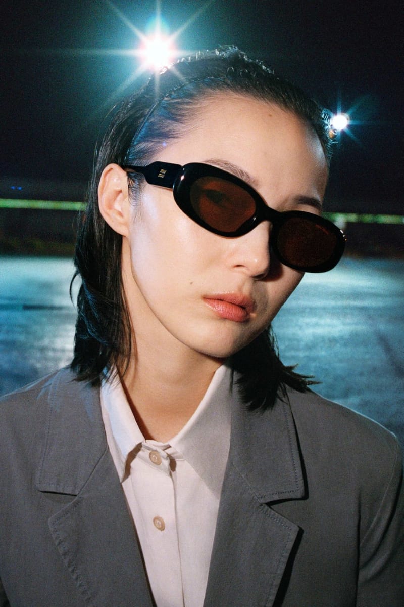ミュウミュウ2026年秋冬キャンペーンにヘイリー・ビーバーが登場 | Hypebae