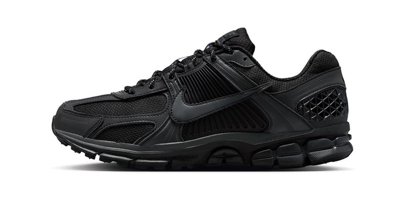 ブラック1 nike-zoom-vomero-5-black-